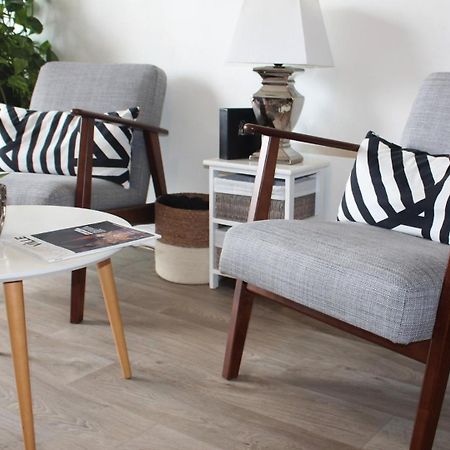 Le Clos Pichot - Studio Avec Balcon, Parking Prive - 5Mn Gare Chartres Eksteriør bilde